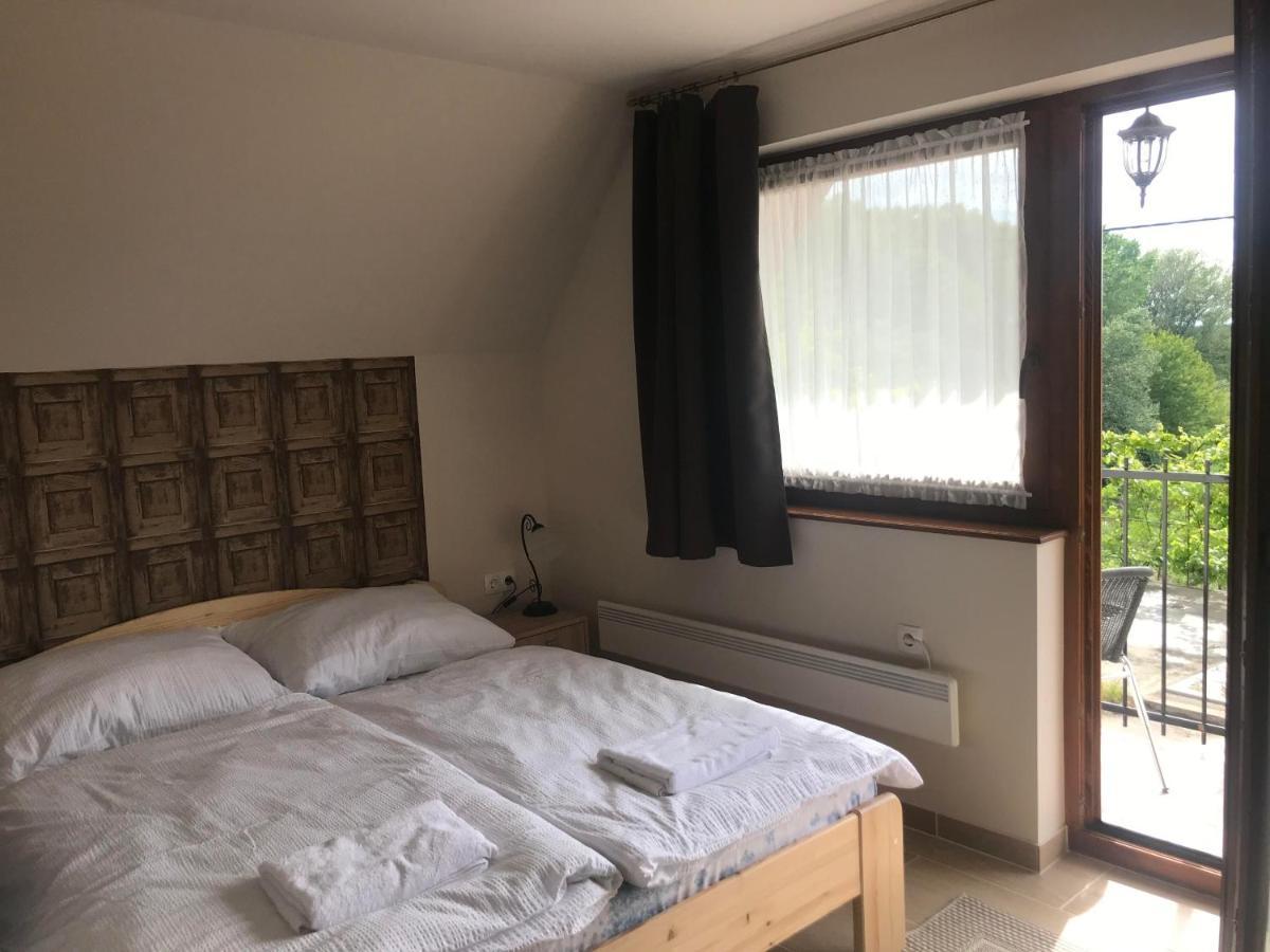 Berger Pince Es Vendeghaz Otel Csaszartoltes Dış mekan fotoğraf