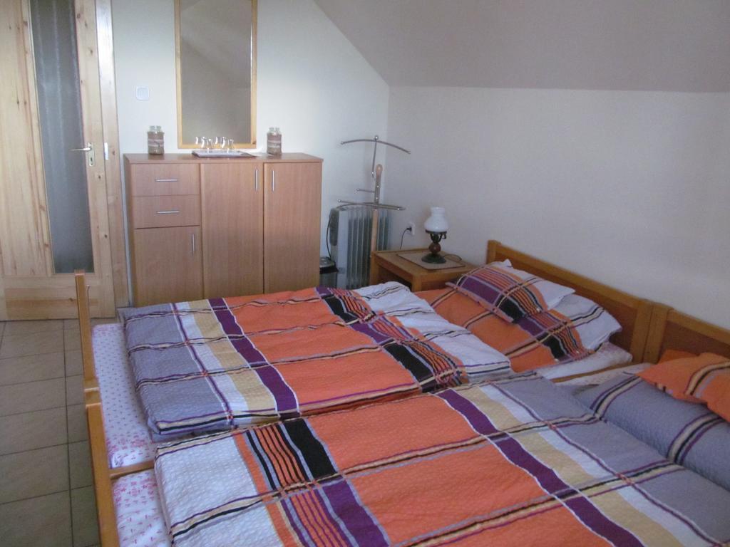 Berger Pince Es Vendeghaz Otel Csaszartoltes Dış mekan fotoğraf